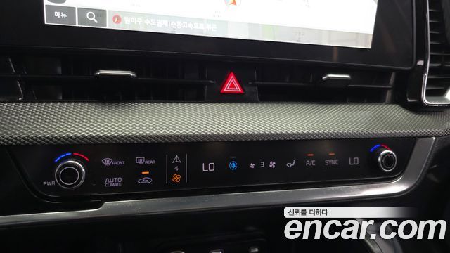 Kia Sportage (V) Diesel 2.0 2WD Prestige 2022 — фото 31