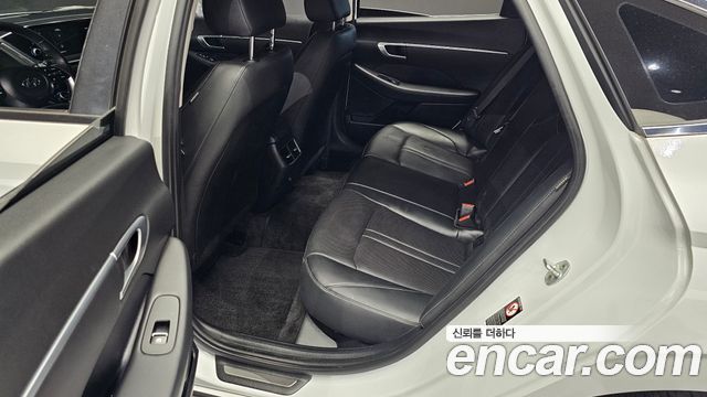 Hyundai Sonata (DN8) 2.0 Premium 2020 — фото 12