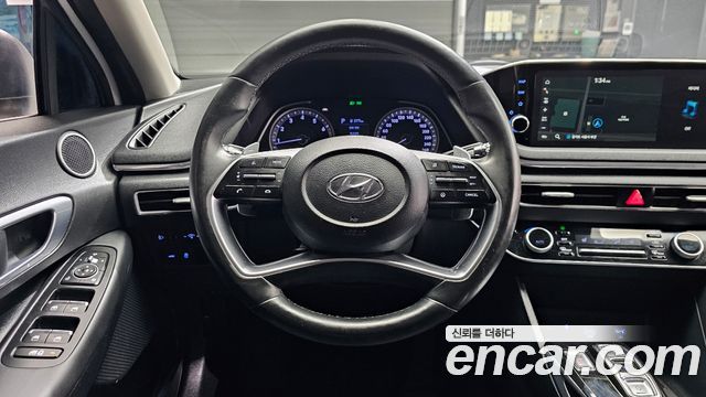 Hyundai Sonata (DN8) 2.0 Premium 2020 — фото 13