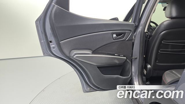 KG Mobility (SsangYong) Tivoli Air Diesel IX 2WD 2018 — фото 25