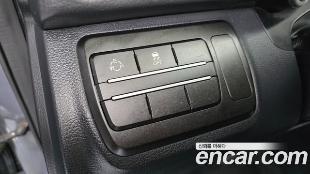 KG Mobility (SsangYong) Tivoli Air Diesel IX 2WD 2018 — фото 29