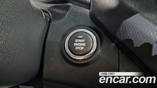 KG Mobility (SsangYong) Tivoli Air Diesel IX 2WD 2018 — фото 30