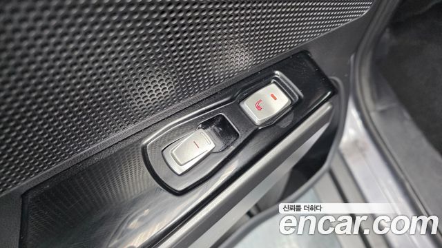 KG Mobility (SsangYong) Tivoli Air Diesel IX 2WD 2018 — фото 34
