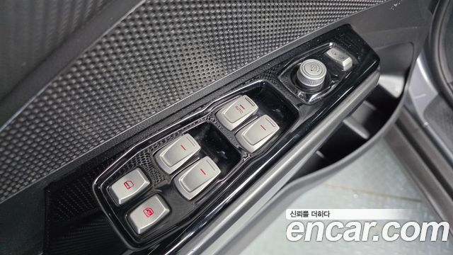KG Mobility (SsangYong) Tivoli Air Diesel IX 2WD 2018 — фото 35