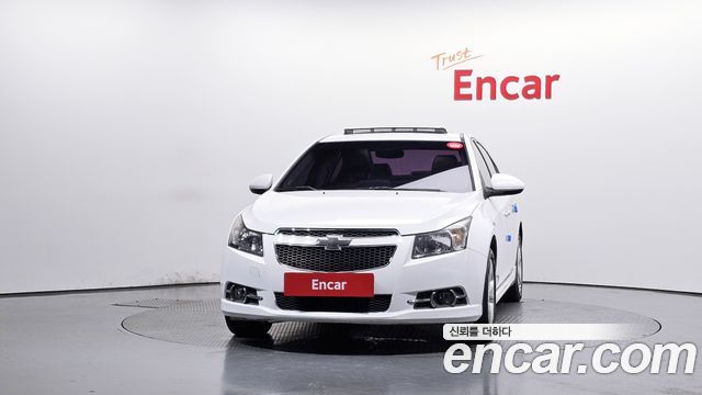 Chevrolet Cruze 1.8 LTZ+ 2011 — фото 3