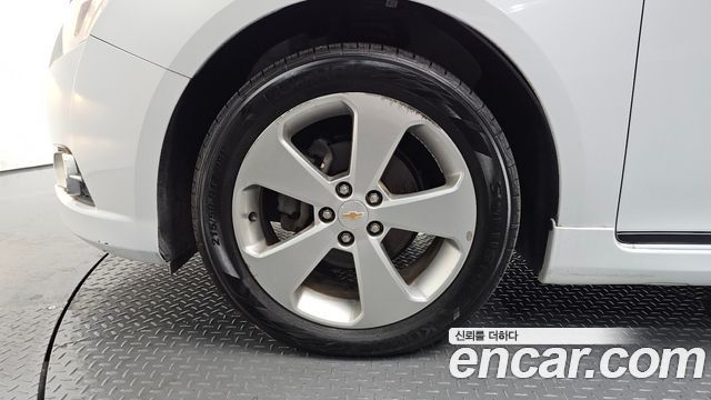 Chevrolet Cruze 1.8 LTZ+ 2011 — фото 5
