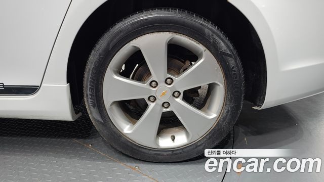 Chevrolet Cruze 1.8 LTZ+ 2011 — фото 21