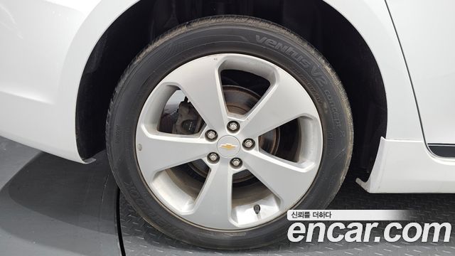 Chevrolet Cruze 1.8 LTZ+ 2011 — фото 30