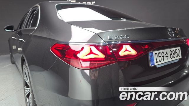 Mercedes-Benz E-Class (W214) E200 Avantgarde 2025 — фото 23