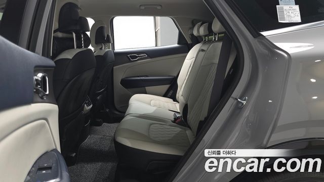 Kia Sportage (V) Gasoline 1.6 Turbo 2WD Signature 2025 — фото 12