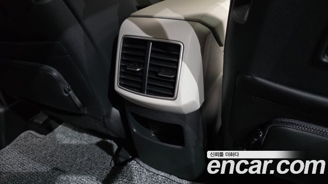 Kia Sportage (V) Gasoline 1.6 Turbo 2WD Signature 2025 — фото 31