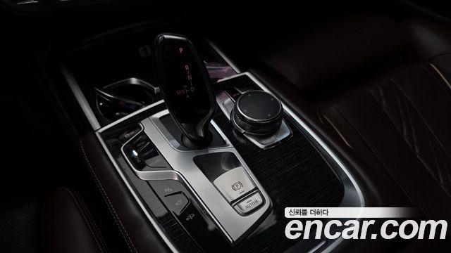 BMW 7 Series (G11) 730Ld xDrive M Sport 2017 — фото 9
