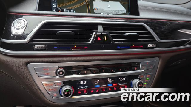 BMW 7 Series (G11) 730Ld xDrive M Sport 2017 — фото 20