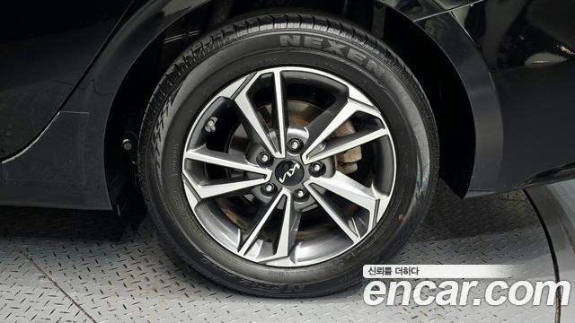 Kia K3 (II) 1.6 Prestige 2022 — фото 21