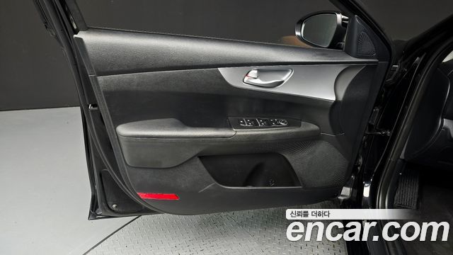 Kia K3 (II) 1.6 Prestige 2022 — фото 24