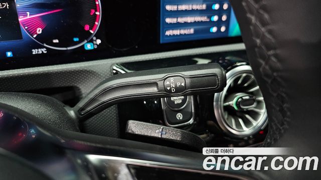 Mercedes-Benz A-Class (W177) A220 Sedan 2025 — фото 9