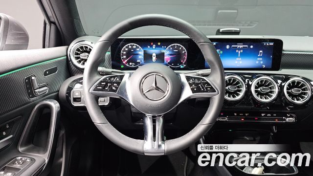 Mercedes-Benz A-Class (W177) A220 Sedan 2025 — фото 13