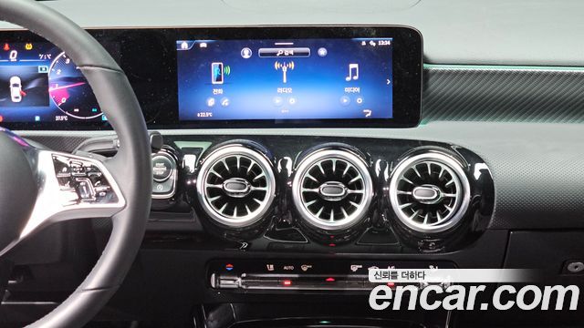 Mercedes-Benz A-Class (W177) A220 Sedan 2025 — фото 14