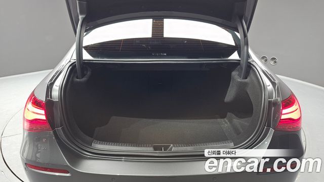Mercedes-Benz A-Class (W177) A220 Sedan 2025 — фото 20