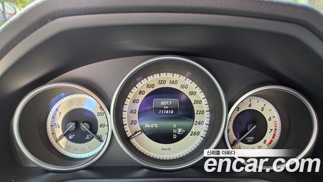 Mercedes-Benz E-Class (W212) E300 4MATIC Avantgarde