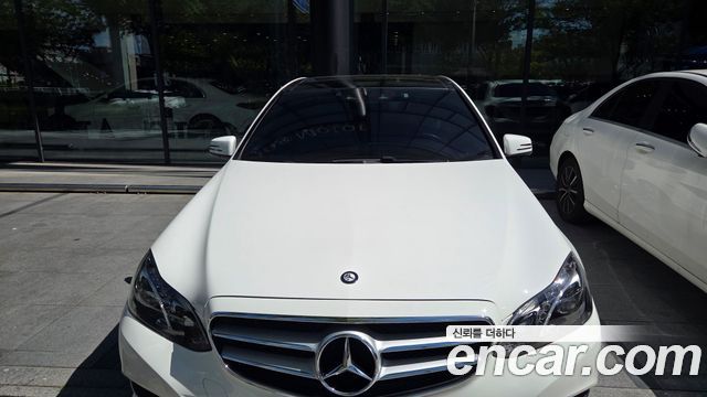 Mercedes-Benz E-Class (W212) E300 4MATIC Avantgarde 2016 — фото 2