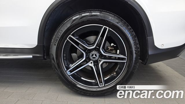 Mercedes-Benz GLC-Class (X253) GLC300 4MATIC 2022 — фото 21