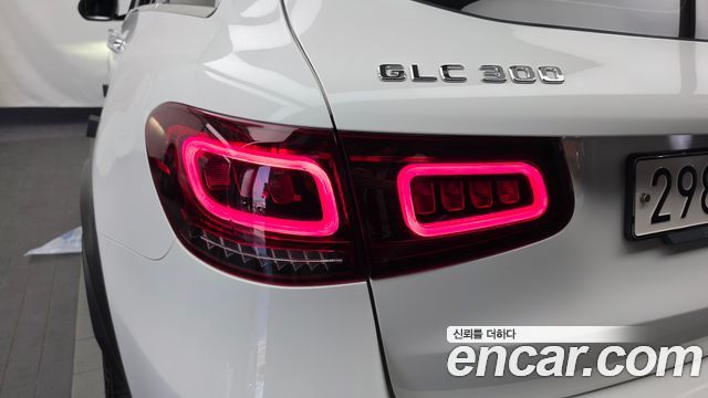 Mercedes-Benz GLC-Class (X253) GLC300 4MATIC 2022 — фото 23