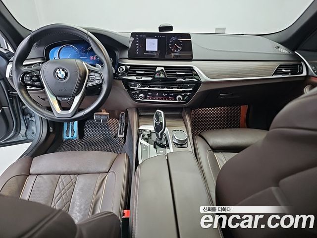 BMW 5 Series (G30) 520d M Sport Package Plus 2017 — фото 23