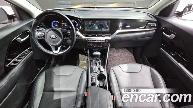 Kia Niro 1.6 HEV Prestige 2020 — фото 7