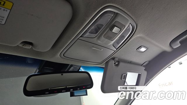Kia Niro 1.6 HEV Prestige 2020 — фото 27