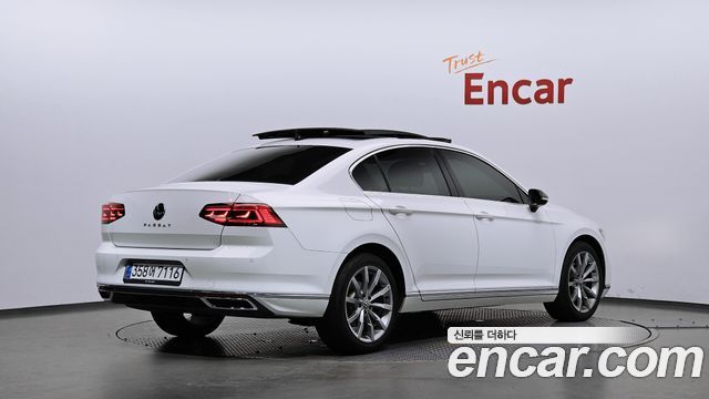 Volkswagen Passat GT (B8) 2.0 TDI Prestige 2021 — фото 2