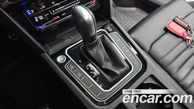 Volkswagen Passat GT (B8) 2.0 TDI Prestige 2021 — фото 9
