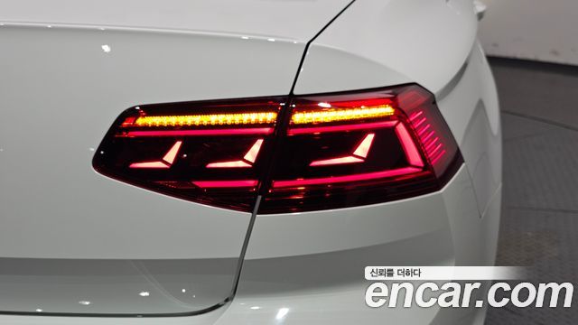 Volkswagen Passat GT (B8) 2.0 TDI Prestige 2021 — фото 29