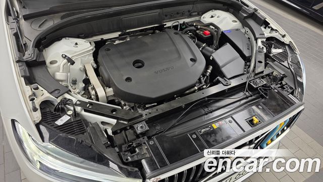 Volvo XC60 (II) B6 Ultimate Bright 2024 — фото 6