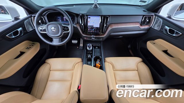 Volvo XC60 (II) B6 Ultimate Bright 2024 — фото 7