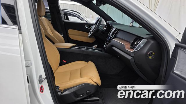 Volvo XC60 (II) B6 Ultimate Bright 2024 — фото 26