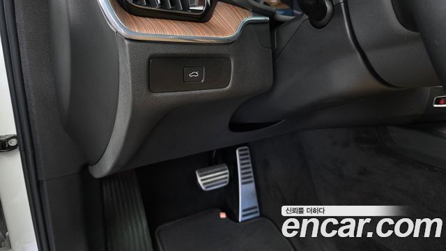 Volvo XC60 (II) B6 Ultimate Bright 2024 — фото 30