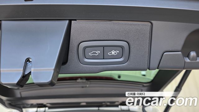 Volvo XC60 (II) B6 Ultimate Bright 2024 — фото 34