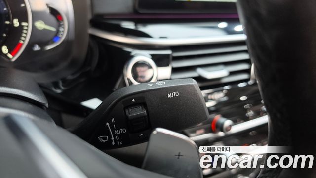 BMW 5 Series (G30) 520d Luxury Special Edition 2018 — фото 27