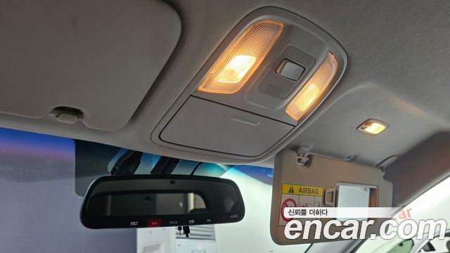 Kia Niro Plus Air 2023 — фото 27