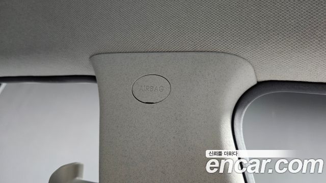 Kia Niro Plus Air 2023 — фото 30