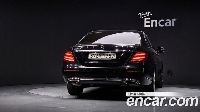Mercedes-Benz E-Class (W213) E300 Exclusive 2018 — фото 4