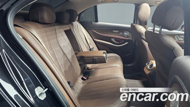 Mercedes-Benz E-Class (W213) E300 Exclusive 2018 — фото 12