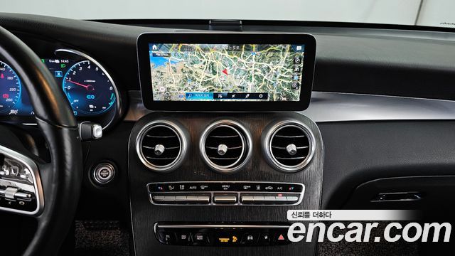Mercedes-Benz GLC-Class (X253) GLC300e 4MATIC Coupe 2021 — фото 14