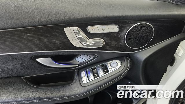 Mercedes-Benz GLC-Class (X253) GLC300e 4MATIC Coupe 2021 — фото 31
