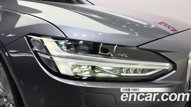 Volvo S90 T8 AWD Excellence 2019 — фото 22
