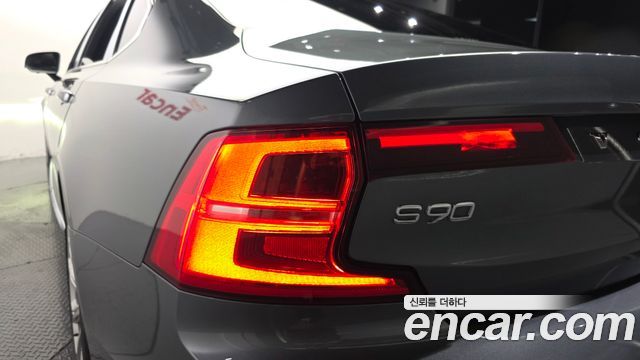 Volvo S90 T8 AWD Excellence 2019 — фото 23