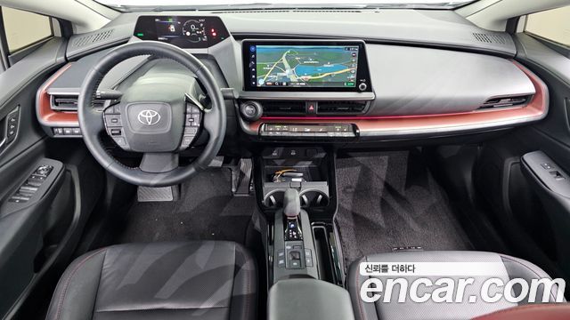 Toyota Prius (V) 2.0 PHEV XSE 2024 — фото 7