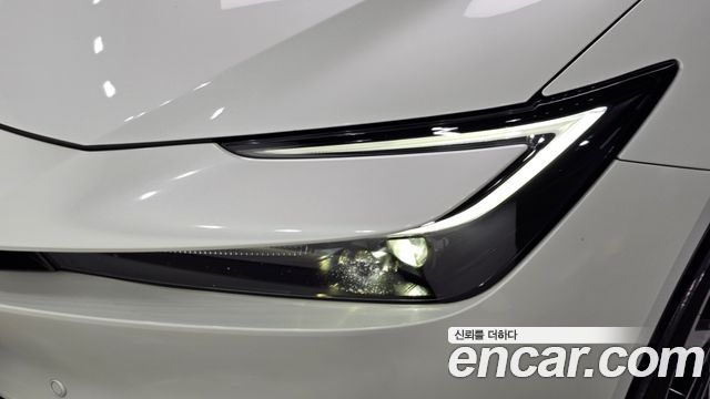 Toyota Prius (V) 2.0 PHEV XSE 2024 — фото 22