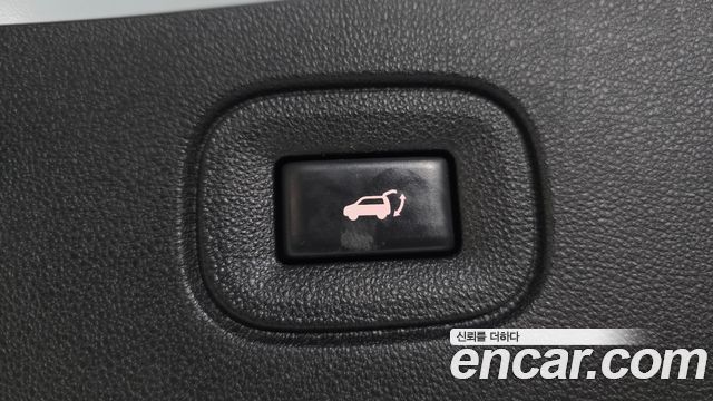 Renault Korea QM6 2.0 LPe Premiere 2WD 2022 — фото 33